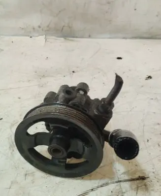Toyota Avensis T250 Power steering pump