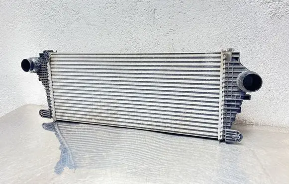 Opel Insignia B Intercooler radiator 84208091 GG747003 C7FCH
