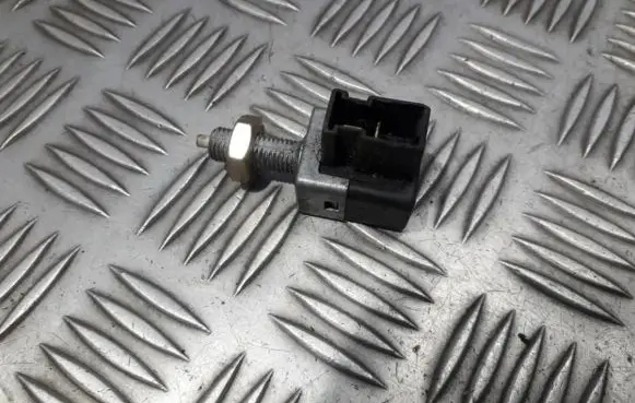 Hyundai Matrix Brake pedal sensor switch 9381038000 93810-38000