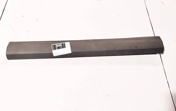 Ford Focus Front sill trim cover 4m51r13201aw 4m51-r13201-aw