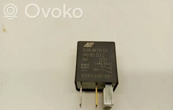 Audi A4 S4 B8 8K Other relay 7M0951253C