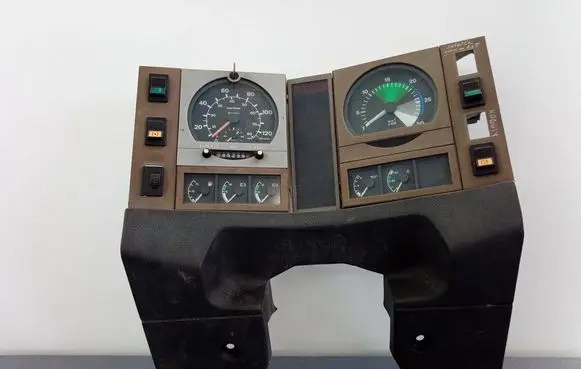 AC 428 Speedometer (instrument cluster)