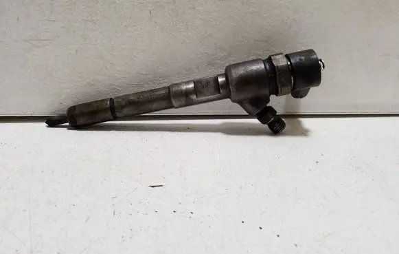 Fiat 500L Fuel injector 0445110351