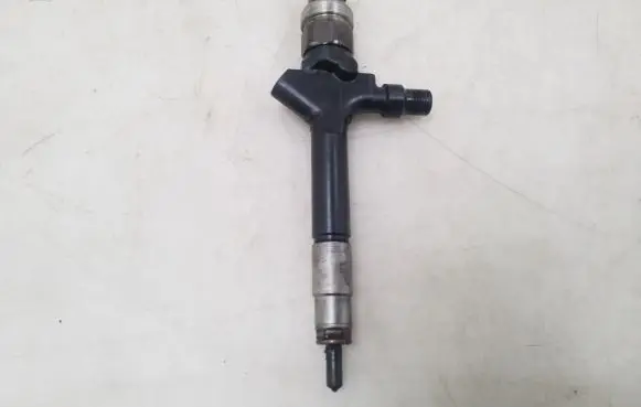 Mazda 6 Fuel injector RF8G13H50