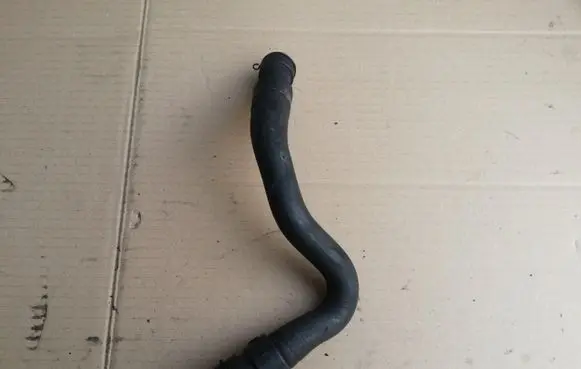 Ford Galaxy Engine coolant pipe/hose