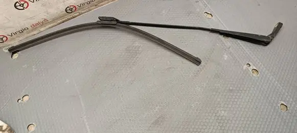 Peugeot 5008 Windshield/front glass wiper blade 