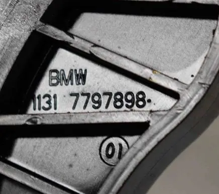 BMW 3 E92 E93 Slide rail for timing chain 7797898