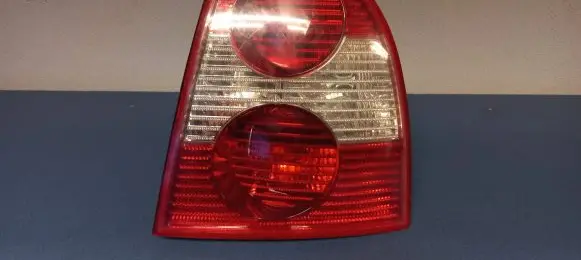 Volkswagen PASSAT B5.5 Rear/tail lights 284002