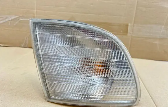 Mercedes-Benz Vito Viano W638 Front indicator light A6388200921