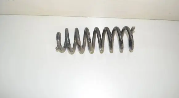 Mercedes-Benz C W205 Rear coil spring