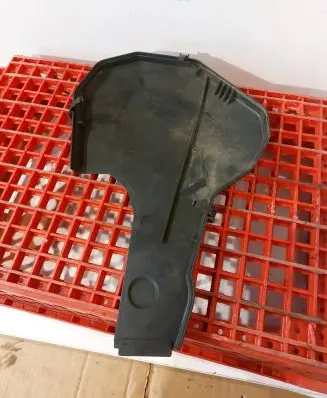Audi A6 S6 C5 4B Timing belt guard (cover) 077109123E