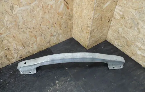 Renault Laguna III Front bumper cross member DS12