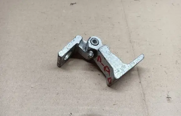 Volkswagen Up Front door lower hinge 