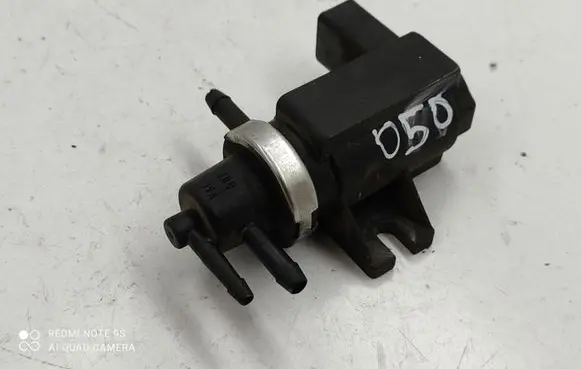 Volkswagen Golf IV Turbo solenoid valve 1J0906627