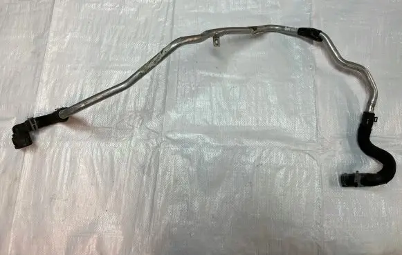 Jeep Wrangler Engine coolant pipe/hose 68299339AA