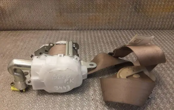 Lexus IS 220D-250-350 Front seatbelt 7M8750P