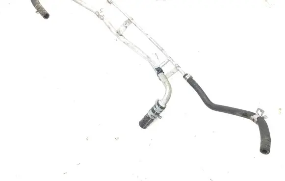 Engine coolant pipe/hose