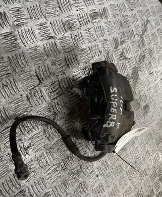 Skoda Superb B6 (3T) Front brake caliper