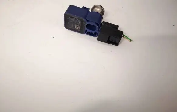 Dacia Logan II Airbag deployment crash/impact sensor 988304337r 5wk44443