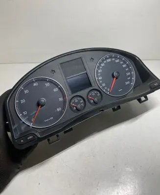 Speedometer (instrument cluster)