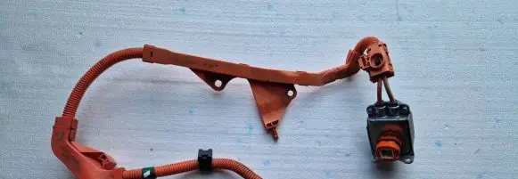 Toyota RAV 4 (XA50) High voltage cable 