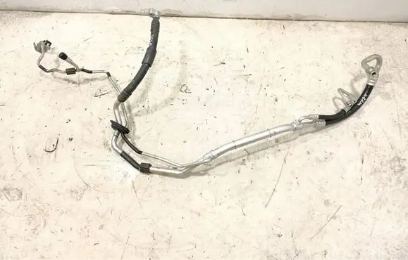 Air conditioning (A/C) pipe/hose