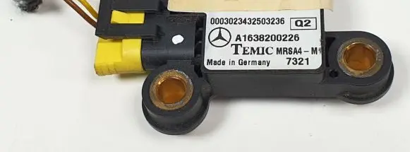 Mercedes-Benz ML W163 Airbag deployment crash/impact sensor A1638200226
