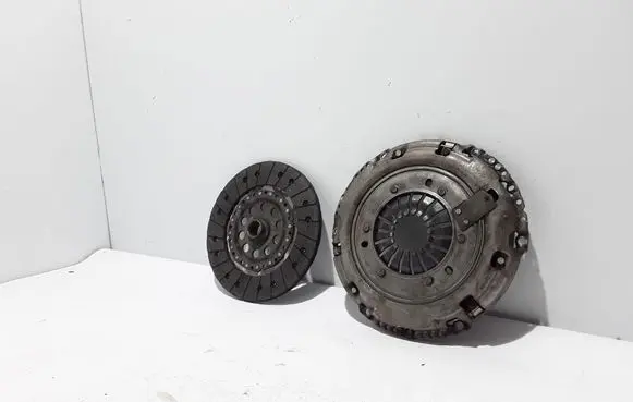 Volvo V70 Pressure plate 31492036