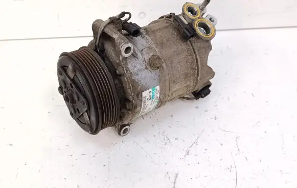 Land Rover Range Rover Sport L320 Air conditioning (A/C) compressor (pump) 9X2319D629DA