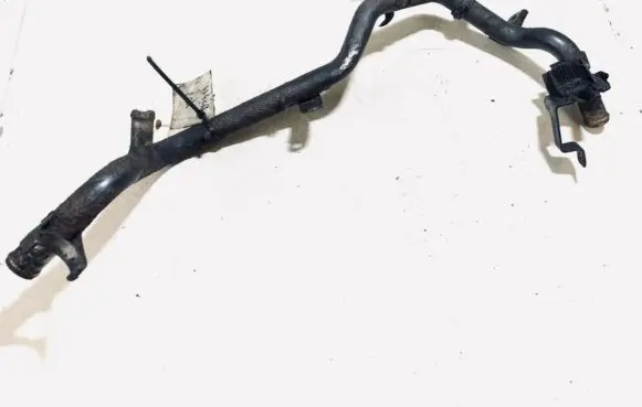 Volkswagen PASSAT B4 Engine coolant pipe/hose