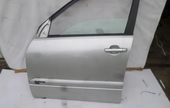Suzuki Grand Vitara II Front door