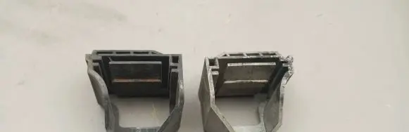 BMW 1 E81 E87 Radiator mount bracket 7526444 7526443