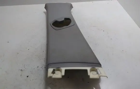 BMW 3 E90 E91 (B) pillar trim (top) 7058335
