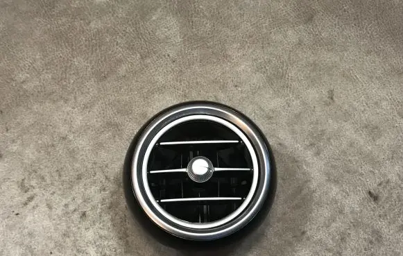 Mercedes-Benz C W205 Dashboard air vent grill cover trim A2058303804