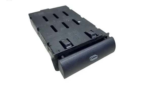 Glove box