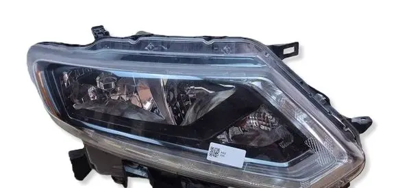 Nissan X-Trail T32 Headlight/headlamp 