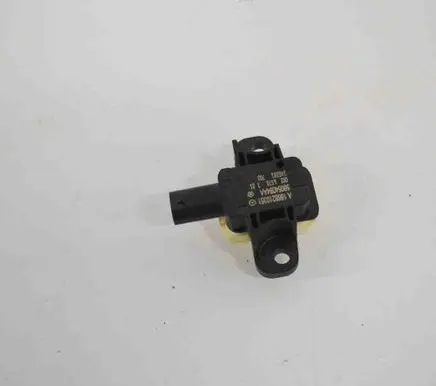 Mercedes-Benz GL X166 Airbag deployment crash/impact sensor A1668210351