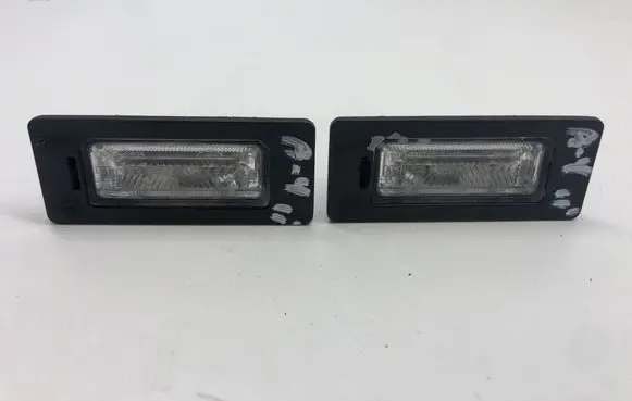 Audi A4 S4 B8 8K Number plate light 8T0943021