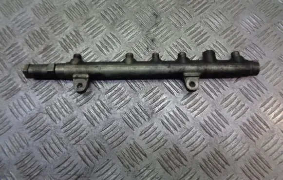 Renault Scenic II - Grand scenic II Fuel main line pipe 8200347176