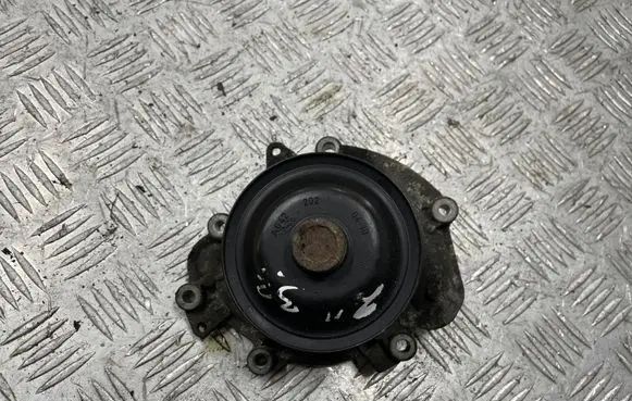 Mercedes-Benz E W211 Water pump A6422020410