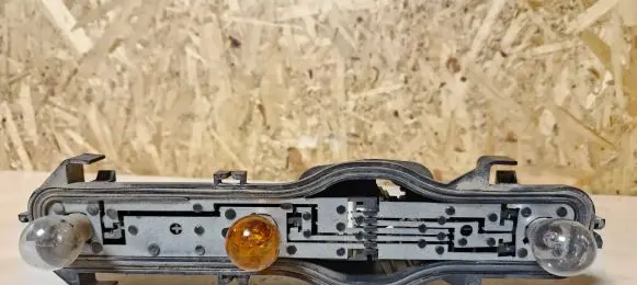Renault Espace - Grand espace IV Tail light bulb cover holder 89023832