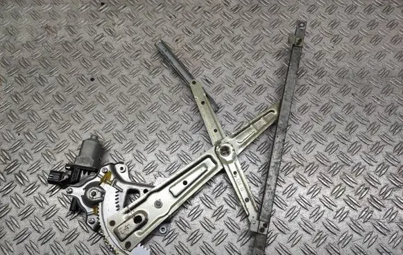 Mitsubishi Lancer VIII Front door window regulator with motor 5713A085 8022