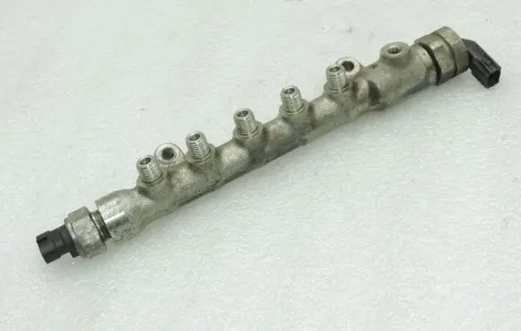 Mazda 6 Fuel main line pipe SH0113GC0