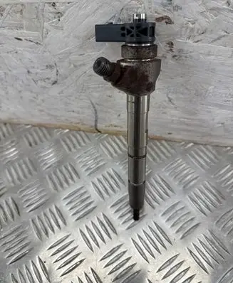Volkswagen Passat Alltrack Fuel injector 04L130277AE 0445110471