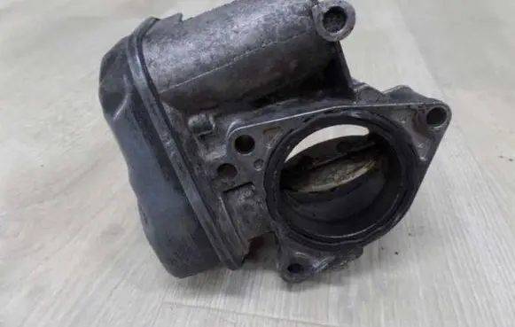 Audi A3 S3 8P Throttle valve 03G128063B 43252