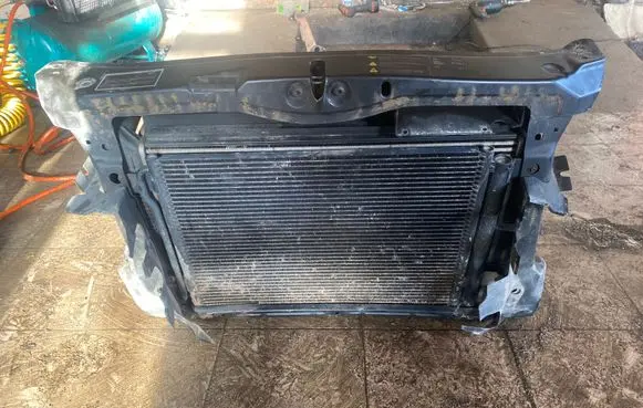 Skoda Octavia Mk2 (1Z) Radiator support slam panel