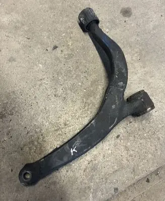 Peugeot 607 Front lower control arm/wishbone