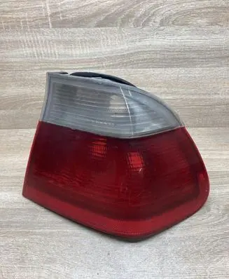 BMW 3 E46 Rear/tail lights 8383822
