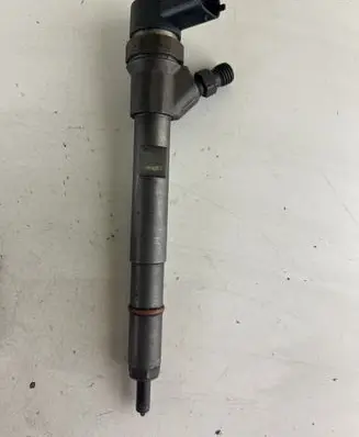 Jeep Cherokee III KJ Fuel injector 0445110217 044511021