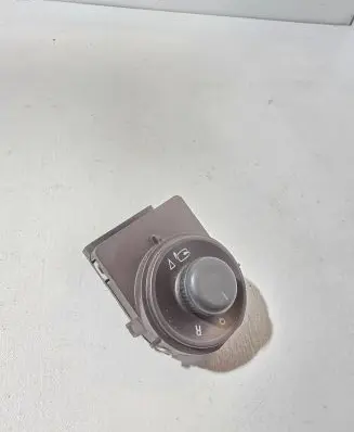 Opel Insignia A Wing mirror switch 13271834 211728